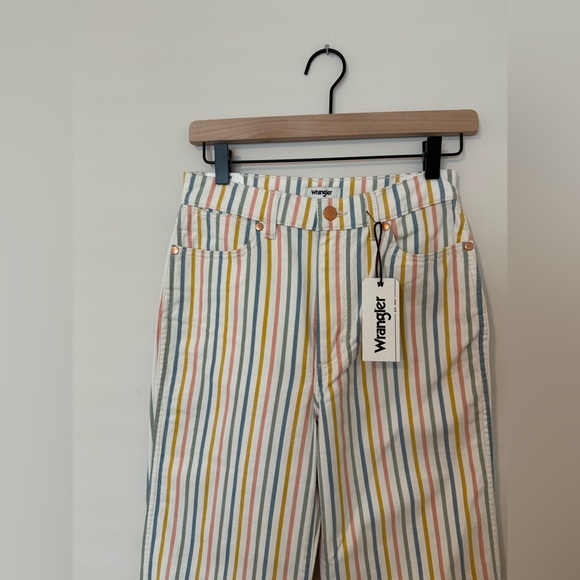 [Wrangler] NWT Wanderer High Rise Flare Jeans in Rainbow Stripe Size 27/32 - Picture 6 of 11